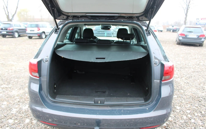 Opel Astra cena 31900 przebieg: 285000, rok produkcji 2016 z Płock małe 781